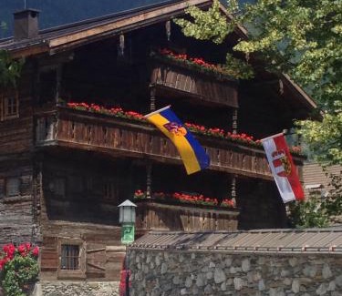 Stuhlfelden Apartamento | Geigerhaus 500 Jahre - Appt A