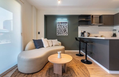 San Isidro Apartamento | geko| Arcade Loft apt in top business hub
