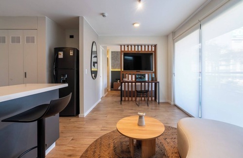 San Isidro Apartamento | geko| Arcade Loft apt in top business hub