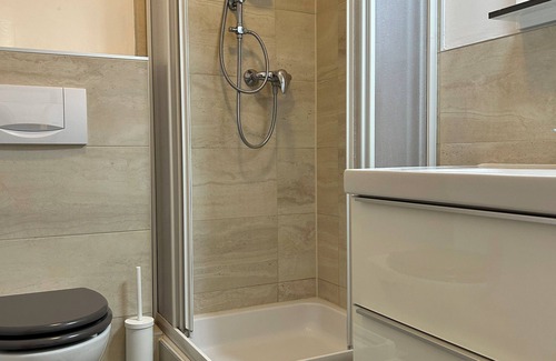 Krumpendorf am Woerther See Apartamento | Gemütliche Ferienwohnung in Krumpendorf am Wörthersee für 3 Personen