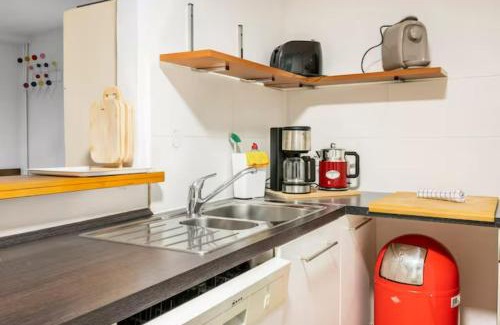 Rotherbaum Apartamento | Gemütliche 3-ZKB WC SouterrainWohnung in Bestlage