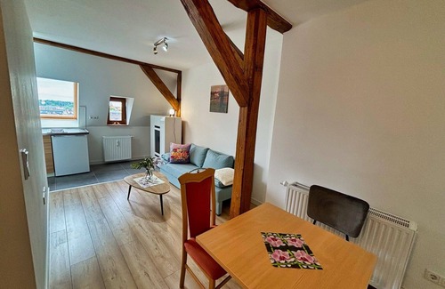 Goerlitz Apartamento | Gemütliche Dachgeschosswohnung mit Ausblick
