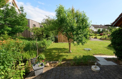 Rottenburg Apartamento | Gemütliche Ferienwohnung mit Blick in Garten und Freisitz