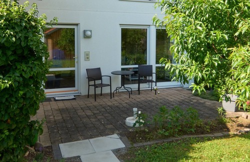 Rottenburg Apartamento | Gemütliche Ferienwohnung mit Blick in Garten und Freisitz