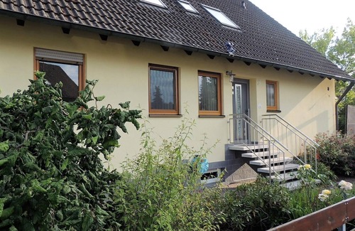 Zirndorf Apartamento | Acogedor apartamento (92m²) con cocina totalmente equipada.