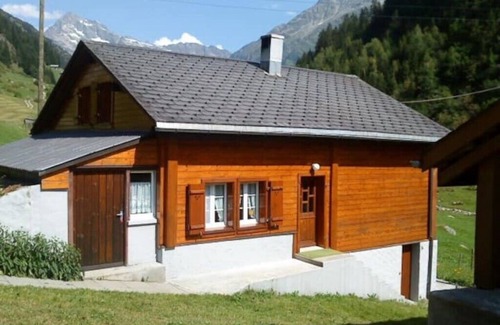 Silenen Apartamento | Gemütliche Ferienwohnung auf der Golzernalp im Wunderschönen Maderanertal