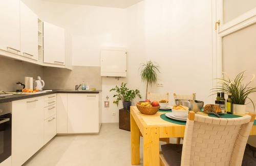 Favoriten Casa | Gemütliche und Charmante Residenz in Wien