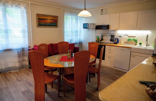 Lengnau Apartamento | Gemütliche Wohnung mit Terasse und Feuerstelle