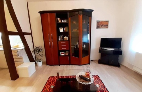 Hadamar Condominio | Gemütliche Wohnung mit Offener Küche und Großem Garten