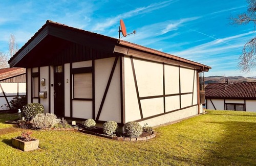 Dipperz Casa | Gemütlicher Bungalow am Fuße der Wasserkuppe für bis zu 4 Personen