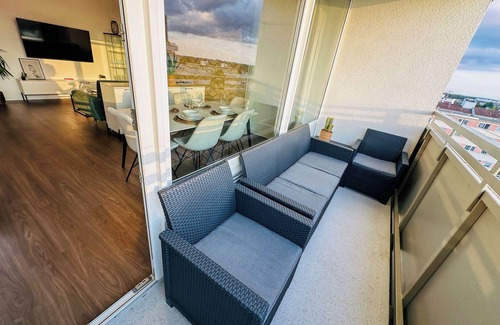Munchen District Apartamento | Gemütliches 4 Zi. Apartment mit Parkplatz, Balkon und Workspace