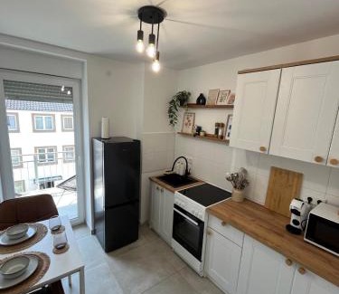 Aschaffenburg Apartamento | Gemütliches Apartment I Mitten in der Stadt Aschaffenburg I 5 Min HBF I Gegenüber City Galerie