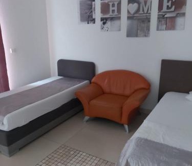Oos Apartamento | Gemütliches J&L Apartment Nahe des Hauptbahnhofes