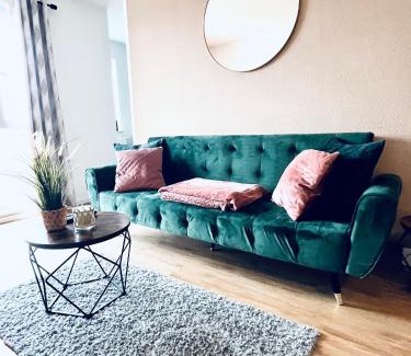 Andreasvorstadt Apartamento | Gemütliches Studio - Elias- mit Küche, WLAN, Smart-TV & Panoramablick in Citynähe