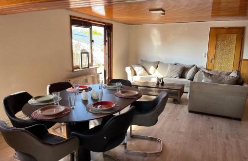 Groß Vollstedt Apartamento | Gemütliches Zweibett-Zimmer in Schleswig-Holstein - ideal für Monteure und Geschäftsreisende, Gemeinschaftsbad Zimmer Nr 5