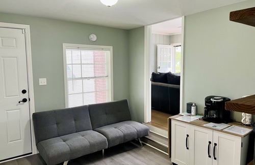 Winston - Salem Casa | 🏡 Gem Conv 2 WF Baptist/Novant Health/Hanes Mall Great for Medical Workers 🏡