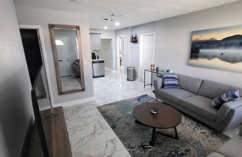 St. Petersburg - Clearwater Casa | Gem in Central Location to Dtown St Pete and Tampa