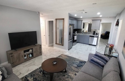 St. Petersburg - Clearwater Casa | Gem in Central Location to Dtown St Pete and Tampa