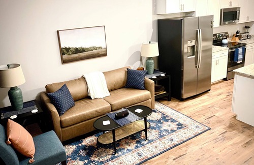 Oakley Casa | Gem of the Blue Mountains! 6 min to Biltmore,10 min to downtown. High speed WIFI