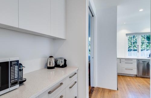 Havelock North Casa | Gem on Gillean - Havelock North Holiday Home
