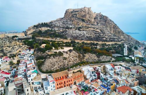 Alicante City Centre Casa | Gema histórica en Santa Cruz Doble Terraza Vistas