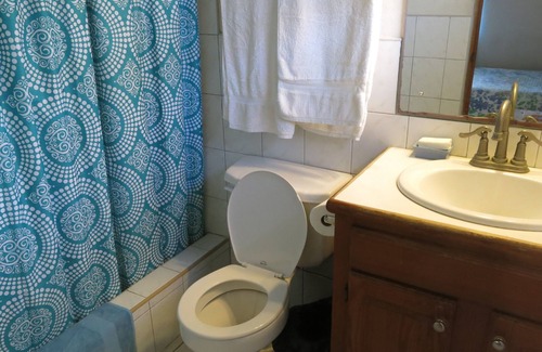 Inch Marlowe Casa | Gemini House Bed & Breakfast