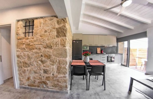 Kanoni Apartamento | Gems Fedra apartment - Close to Corfu city, nestled within a forest, offering a unique views