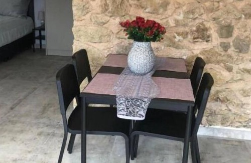 Kanoni Apartamento | "Gems Fedra apartment" with mountain view, shared garden & Wi-Fi
