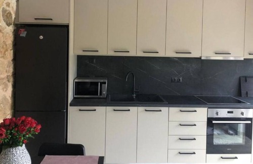 Kanoni Apartamento | "Gems Fedra apartment" with mountain view, shared garden & Wi-Fi