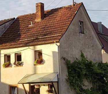 Schollbrunn Apartamento | Gemse-Schneiders Wohnen auf dem Bauernhof