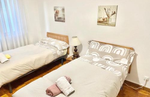 La Corredoria y Ventanielles Apartamento | General Elorza Centro. PARKING incluido