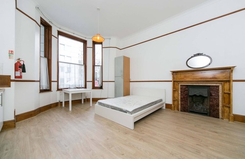 Kensington Apartamento | Generous Studio Apartment in Kensington