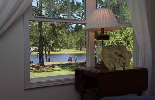 Eastman Casa | Genesis House - Christian Retreat