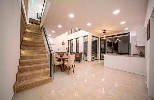 Uzumlu Villa | Geniş Aileler İçin Uygun Lüx Villa