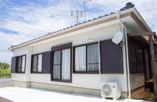 Katakai Casa | Genki na yado Katakai 3 min. walk to the beach! Japanese-style room with 8 tatami mats and Western-style room with 6 tatami mats, spacious living room, 2LDK, 2 parking spaces.