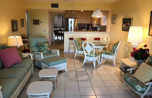 Estate Salt River Condominio | Gentle Winds Oceanfront 2 / BR 2 / BA Edificio más cercano al mar! ¡Tarifas especiales!