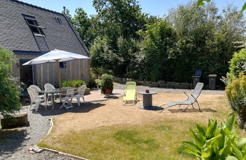 Tregunc Casa | Genuine standing-stone penty 1.5 km from the beach and wild coastline
