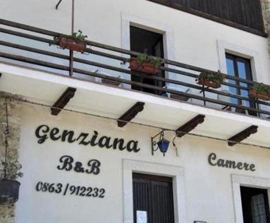Opi Cama Y Desayuno | Genziana B&B by VM