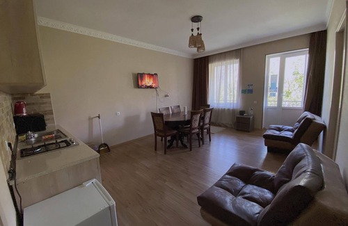 Stepantsminda Apartamento | Geo Inn Kazbegi