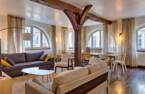 Quartier Vieux Marche-Cathedrale Apartamento | Geoffroy sublime duplex à proximité de la place du vieux marché