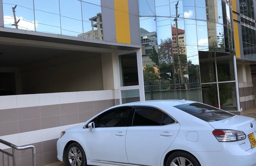 Kilimani Apartamento | GeoMara Wood Park Ave # 31 Netflix gratis, bicicleta gratis