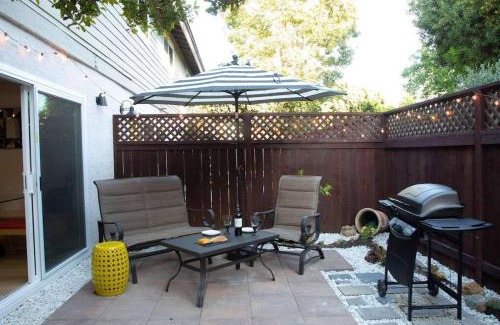 Solana Beach Casa | Geometric Loft: renovated, hip, pets, pool/spa