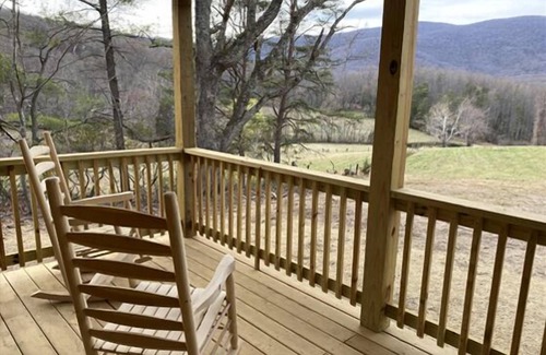 Stanardsville Cabina | George-ous Grandview | 1 Bed, 1 Bath