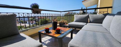 Nea Playia Apartamento | George`s Modern Apartment