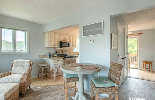 Sea Acres Casa | Georgetown Sands condo with WiFi, outdoor shower, and access to community pool and tennis