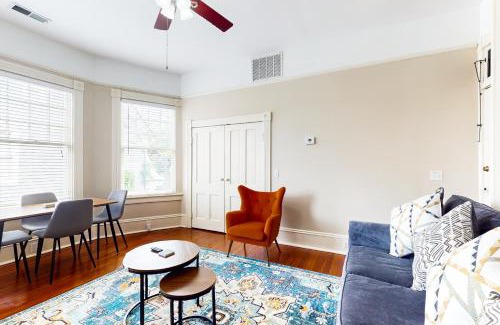 Thomas Square Apartamento | Georgia Peach