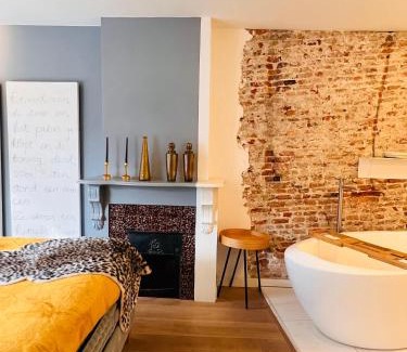 City Apartamento | Georgia's Bathhouse