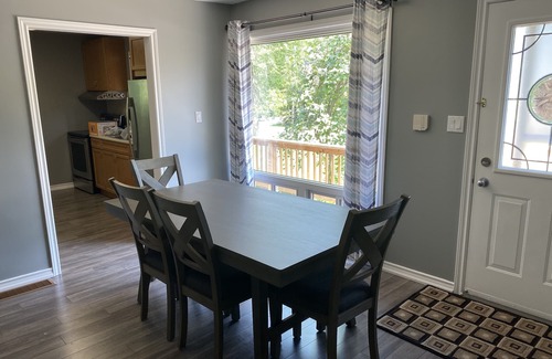 Collingwood Casa | Georgian Bay Cozy 4 Bedroom House by the water