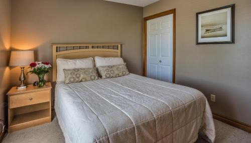 Collingwood Hotel | Georgian Bay Hotel Trademark Collection by Wyndham