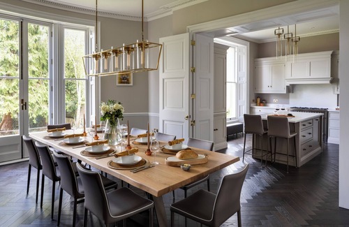 Bath Casa | Georgian manor house, 5 minutes to Bath city centre, complimentary breakfast